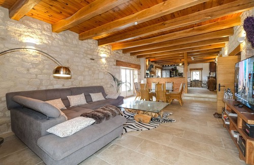 Frausseilles Villa | Villa Thun - Piscina - Casa de carácter