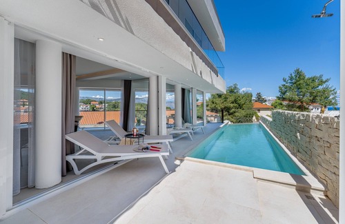 Vrboska Villa | Villa Tiffany near sea in Hvar