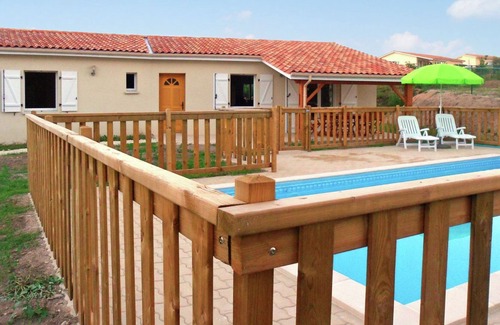 Brossac Casa | Villa Tina con piscina privada
