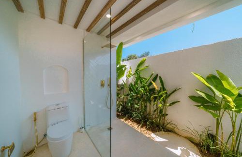 Beraban Villa | Villa Tiny - Romantic A-Shape 1BR Villa Close to Nyanyi Beach