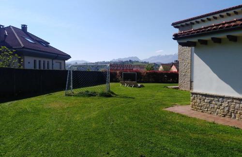 Las Campas y San Claudio Casa | Villa Tiviti