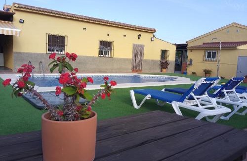 Alora Casa | Villa Toliso