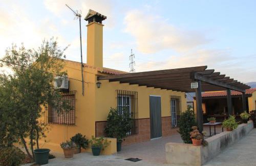 Alora Casa | Villa Toliso
