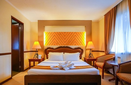Tawala Hotel | Villa Tomasa Alona Kew