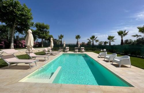 Civitanova Marche Apartamento | Villa Torrione - Apartments & Pool