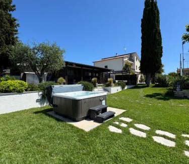 Civitanova Marche Apartamento | Villa Torrione - Apartments & Pool