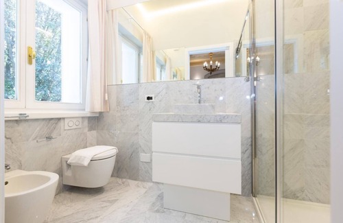 Sant' Ambrogio Cama Y Desayuno | Villa Tortorelli Entire Villa with Private Pool