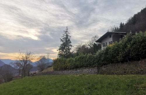 Treviso Bresciano Casa | Villa tra montagna e laghi 14 posti