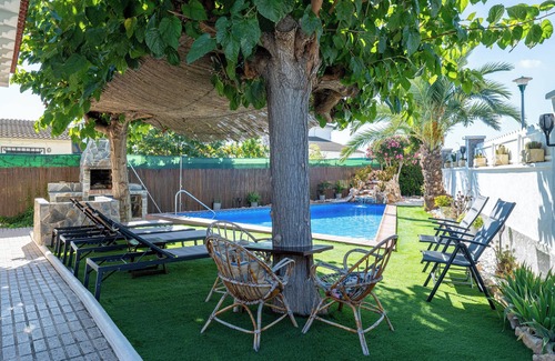 Creixell Villa | Villa "Tradicional" con piscina privada y Wi-Fi