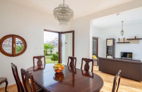 Jesenice Apartamento | Villa Tramontana