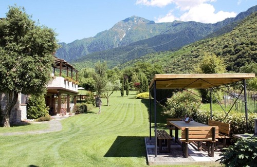 Colico Casa | villatrecariole para 2 con piscina y vista a la montaña y al lago