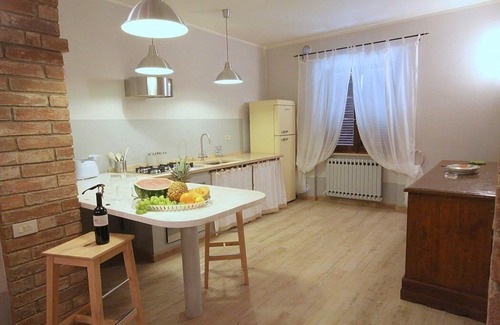 Gallina Casa | Villa Tre Civette: A characteristic and welcoming apartment that is part of an ancient country house located in the heart of the Val d'Orcia, with Free WI-FI.