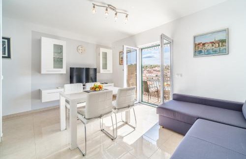 Milna (Brac) Apartamento | Villa Trebotić