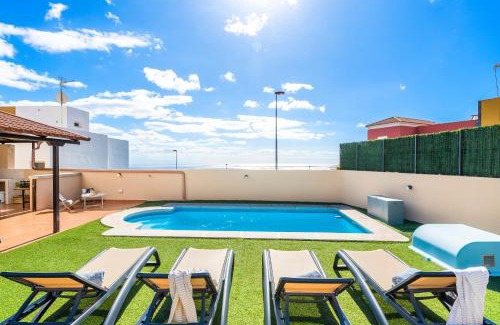 Candelaria Villa | Villa Trueno Refugio de Lujo con Piscina Climatizada y Vistas