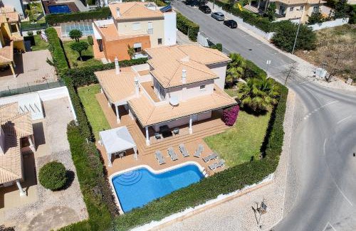 Montechoro Villa | Villa Tulipa