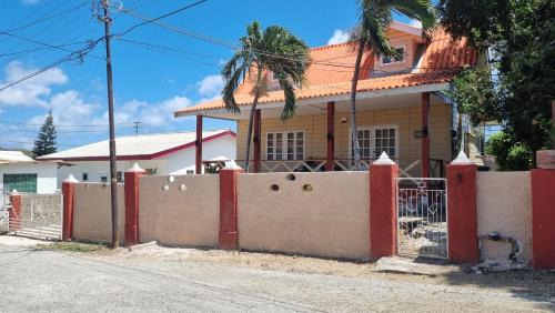 Willemstad Casa | Villa Tutilia