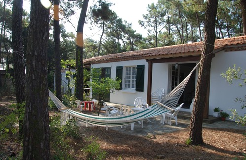 La Tranche-sur-Mer Villa | VILLA BAJO LOS PINES A 100 M DE LA PLAYA 12 PERSONAS