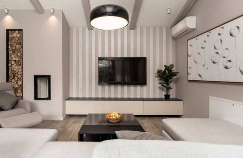 Kadumi Casa | Villa Ursaria with pool, sauna, whirlpool