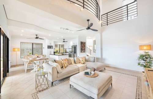 Stuart Park Casa | This townhouse is a 3 bedroom(s), 3 bathrooms, located in Stuart Park, NT.