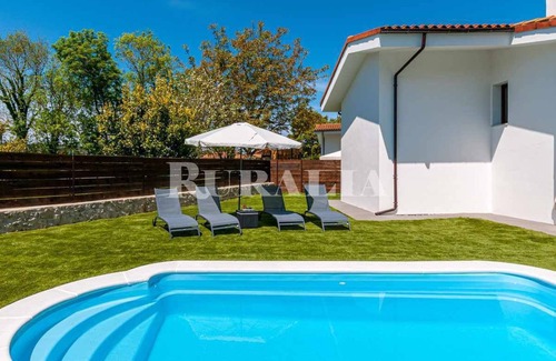 La Portilla Casa | Villa Valdés-Un lugar idílico,cerca de la costa.