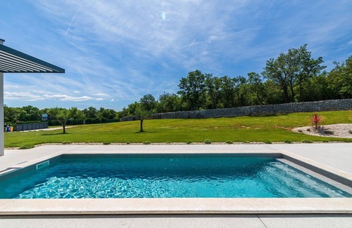 Golas Villa | Villa Valinka Design
