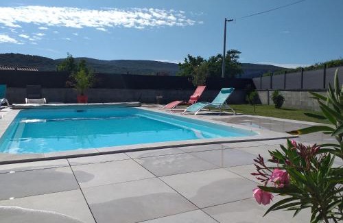 Vallon-Pont-d'Arc Casa | Villa Vallon Pont d'Arc
