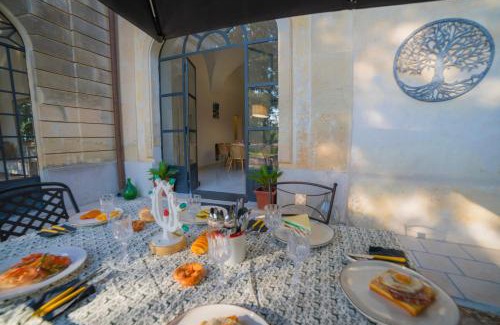 Galatina Apartamento | Villa Vallone Luxury With Pool - Happy Rentals