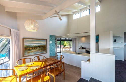 Waiheke Island Casa | Villa Valmont - Stay Waiheke