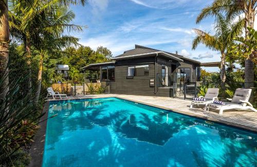 Waiheke Island Casa | Villa Valmont - Stay Waiheke
