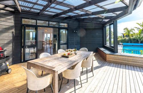 Waiheke Island Casa | Villa Valmont - Stay Waiheke