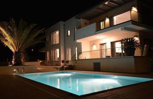 Borik Apartamento | Villa Valsavia-apartment Monsena with pool and SPA