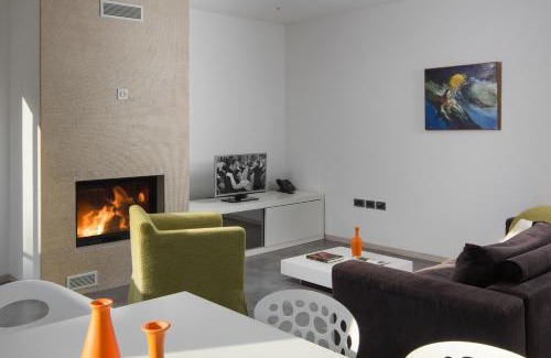 Borik Apartamento | Villa Valsavia-apartment Monsena with pool and SPA