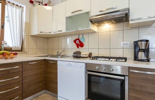 Grandici Villa | Villa de piedra Mirela