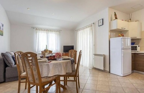 Grandici Villa | Villa de piedra Mirela