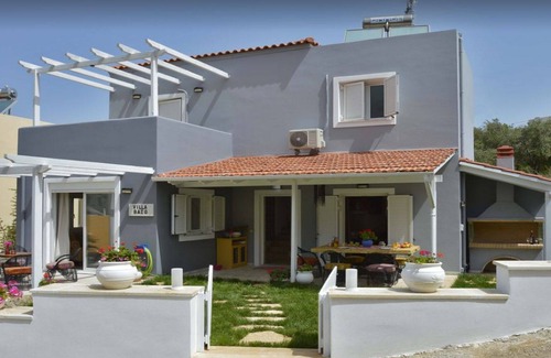 Kavallos Casa | VILLA VASO 3bd,2ba,luxury and peace,great lake views