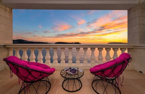 Lozica Villa | Villa Vatroslava - Private villa with pool and beach access