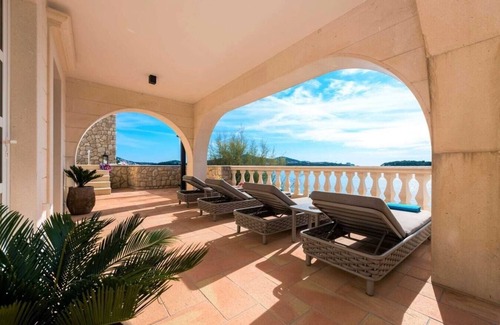 Lozica Villa | Villa Vatroslava - Private villa with pool and beach access