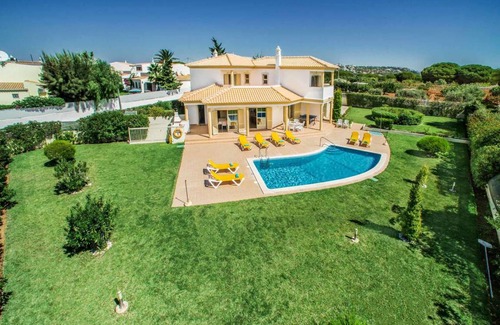 Castelo Villa | 200 m² Villa ∙ 4 habitaciones ∙ 8 personas