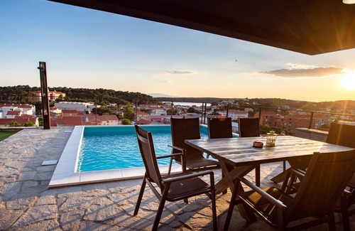 Rab Villa | Villa Venka Rab, nueva villa de lujo en la isla de Rab con vista panorámica