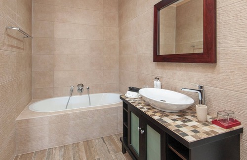 Westcliff Casa | Villa Venusta