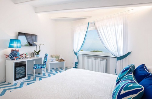 San Pietro Cama Y Desayuno | Villa Veronica luxury suites - Capri Suite