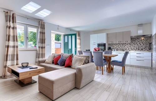 Gondolici Casa | Villa Veronica by Interhome