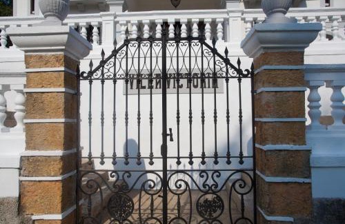 Vallobal Casa | Villa Victoria