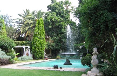 Ekurhuleni Casa | Villa Victoria executive Guest House