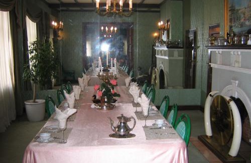 Ekurhuleni Casa | Villa Victoria executive Guest House
