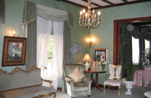 Ekurhuleni Casa | Villa Victoria executive Guest House