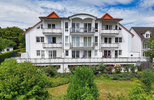 Lauterbach Apartamento | Villa Vilmblick - 2-room vacation apartment with sea view from the balcony - Villa