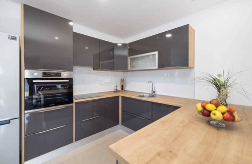 Podbablje Villa | Villa Vinis Terra Family-Friendly Escape with Pool