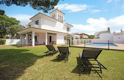 Poblado de Sancti Petri Casa | Villa "Virgen del Camino" junto a la playa, piscina, terraza y jardín