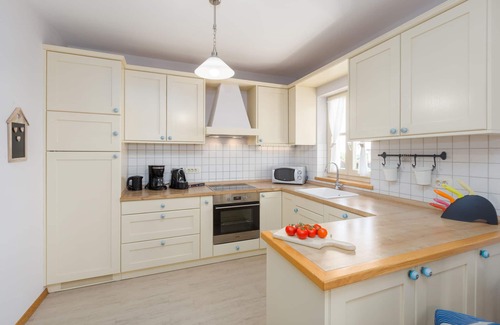 Heraki Villa | Villa Vista Azzurra with pool, summer kitchen and well-tended garden